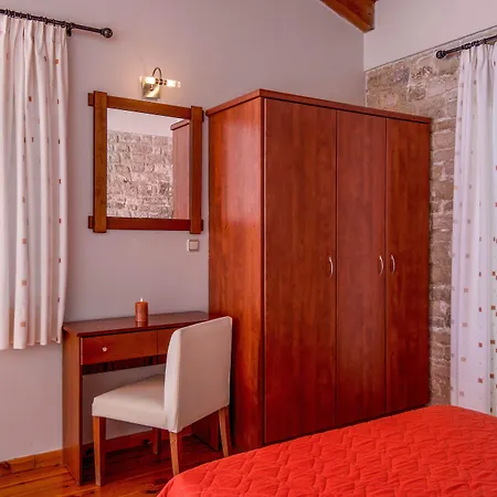 Enastron Villas Kyparissia