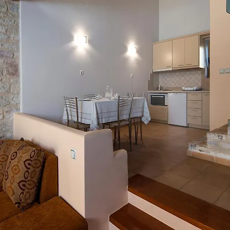 Enastron Villas