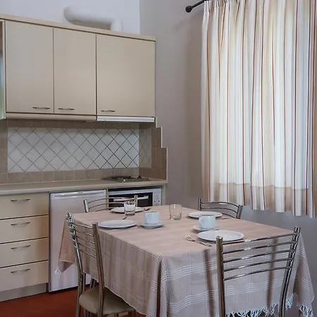 Enastron Villas *
