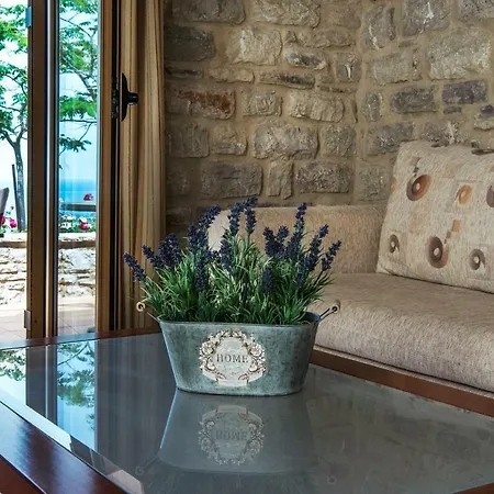 Enastron Дом отдыха