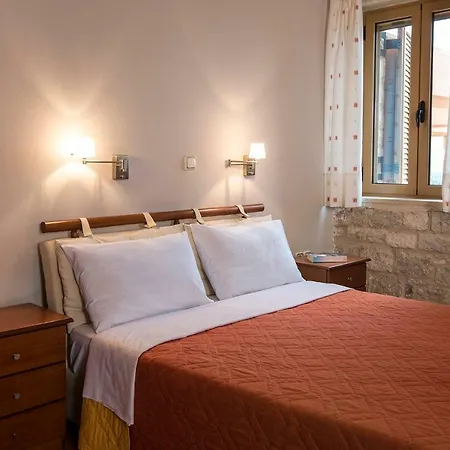 Enastron Дом отдыха Кипарисия